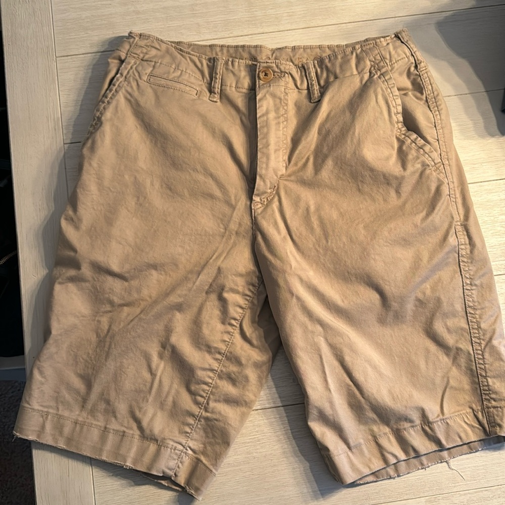 AE AMERICAN EAGLE LONGER LENGTH 11 inch shorts FLEX